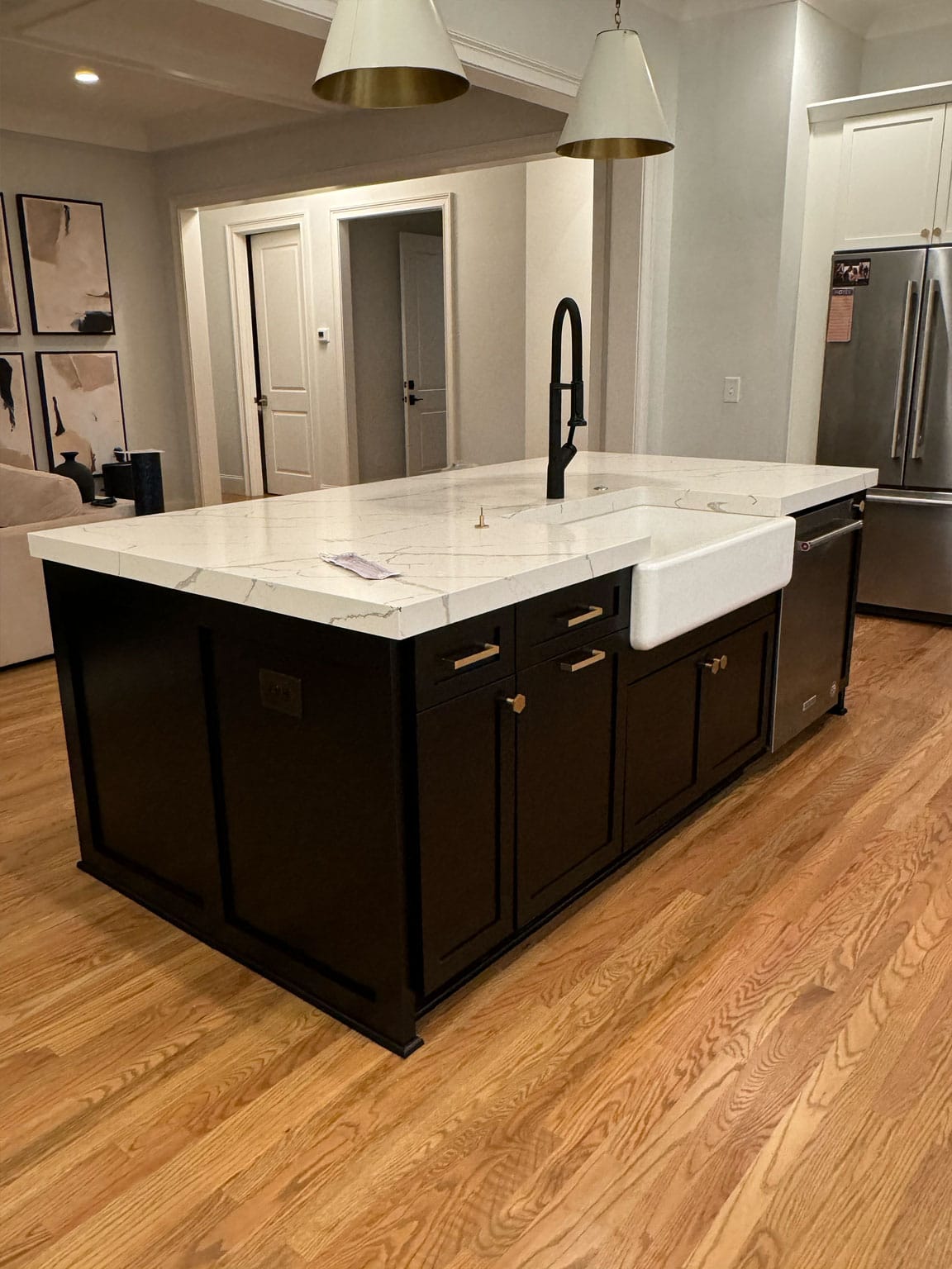 KITCHEN-CABINET-PAINTING